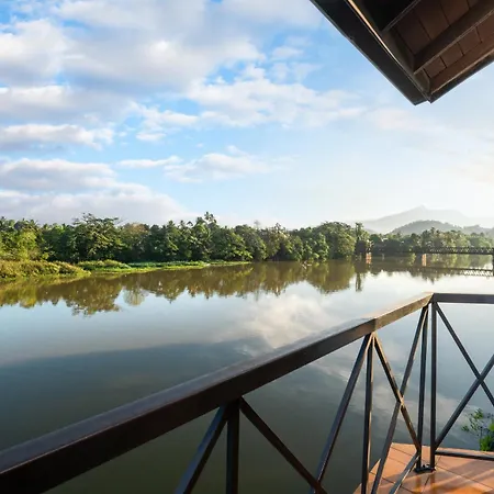Mahaweli Reach Hotel Kandy Exterior photo