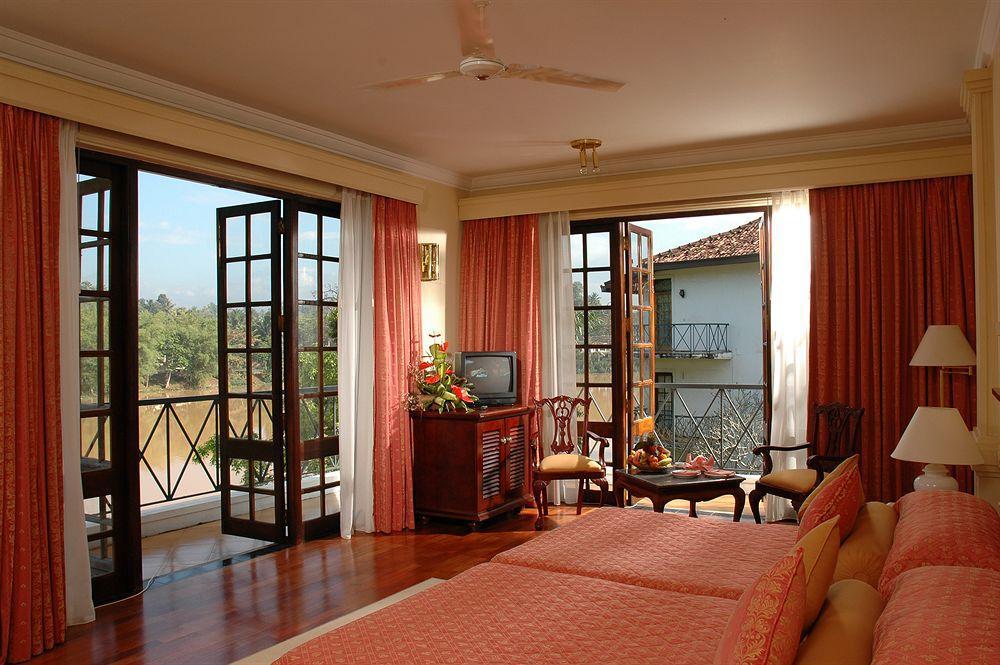 Hotel Mahaweli Reach