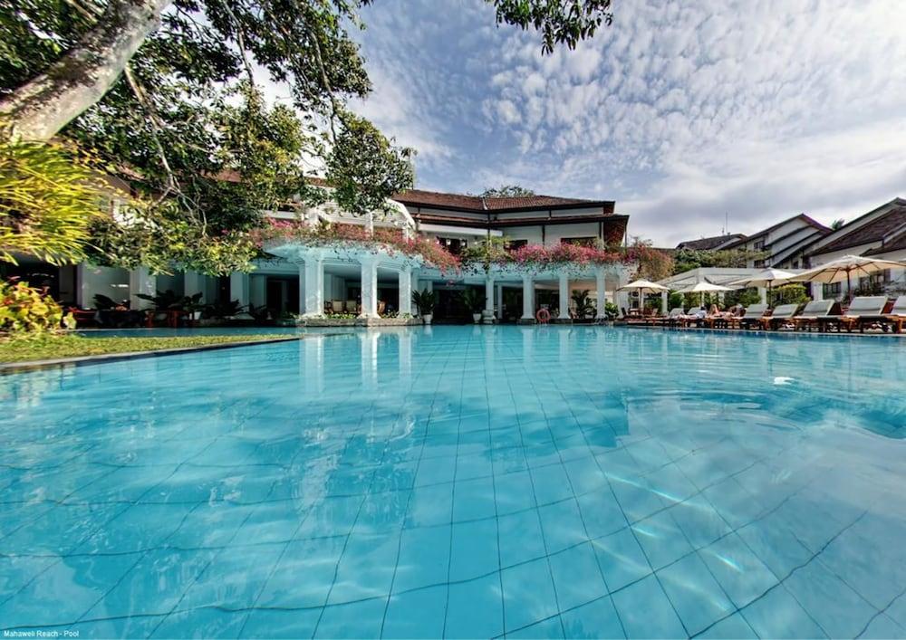 Mahaweli Reach 5* Kandy