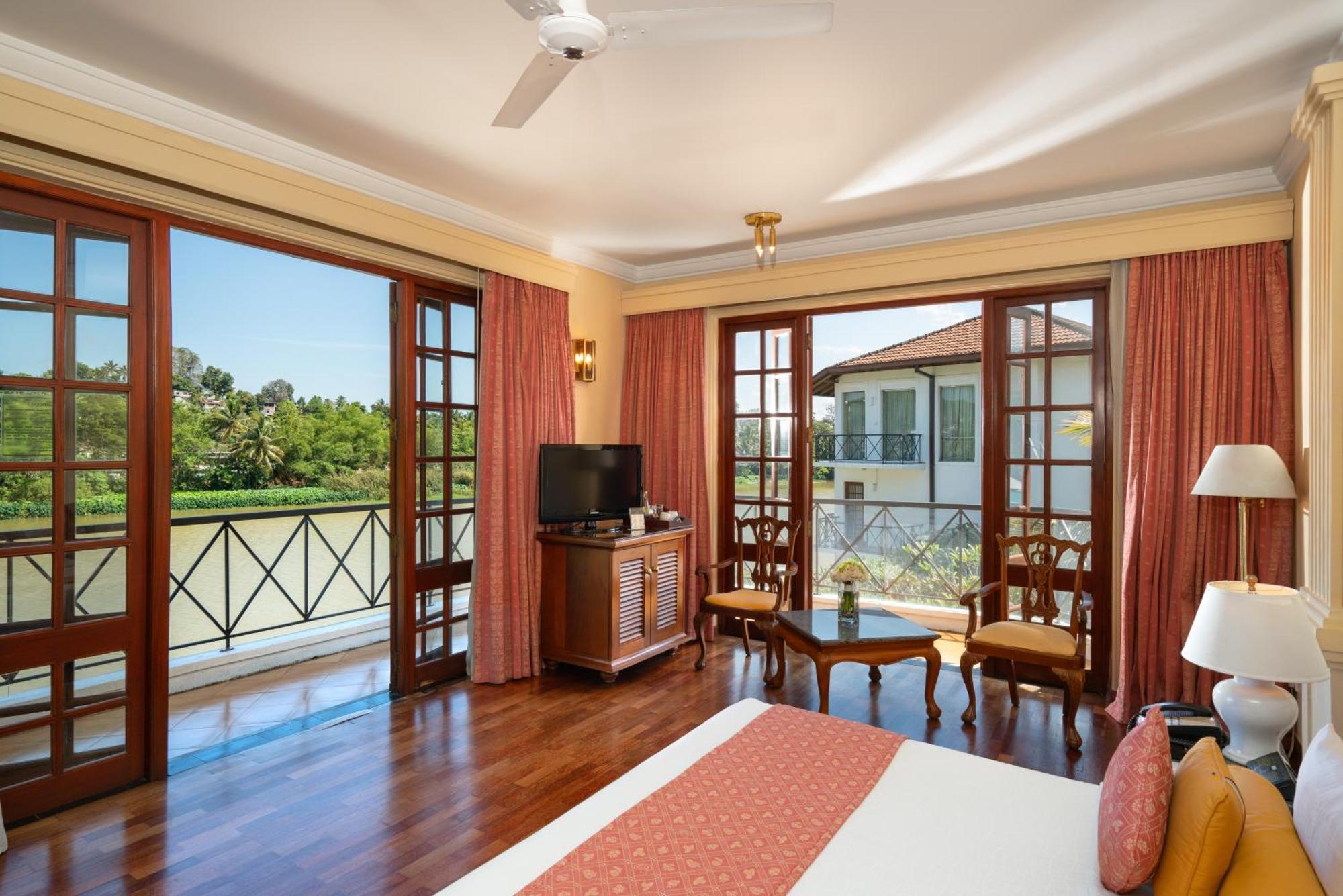 Mahaweli Reach Hotel Kandy