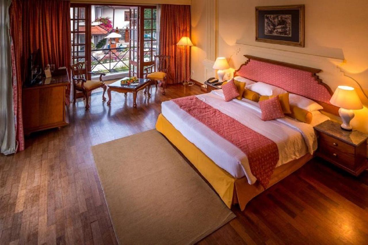Mahaweli Reach 5* Kandy