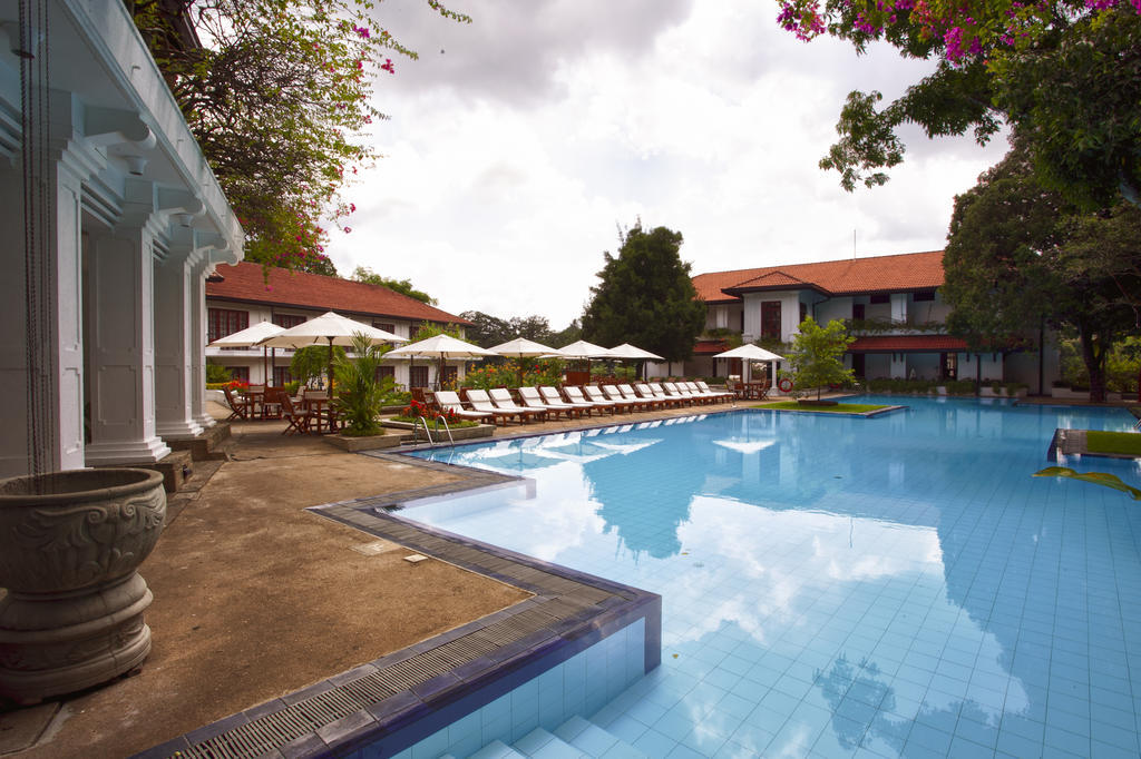 Mahaweli Reach 5* Kandy